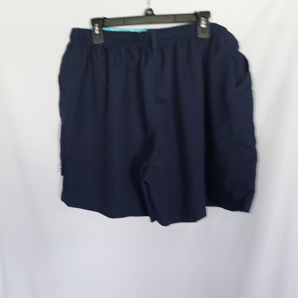 Womans Shorts - Picture 3 of 3